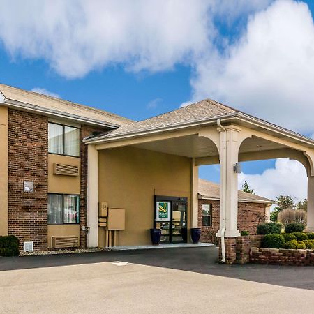 Quality Inn I-74 Batesville Exterior photo