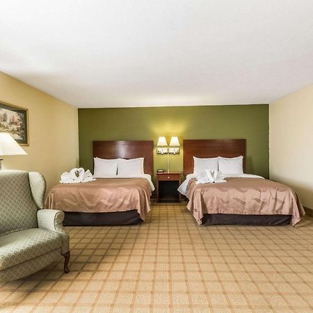 Quality Inn I-74 Batesville Exterior photo