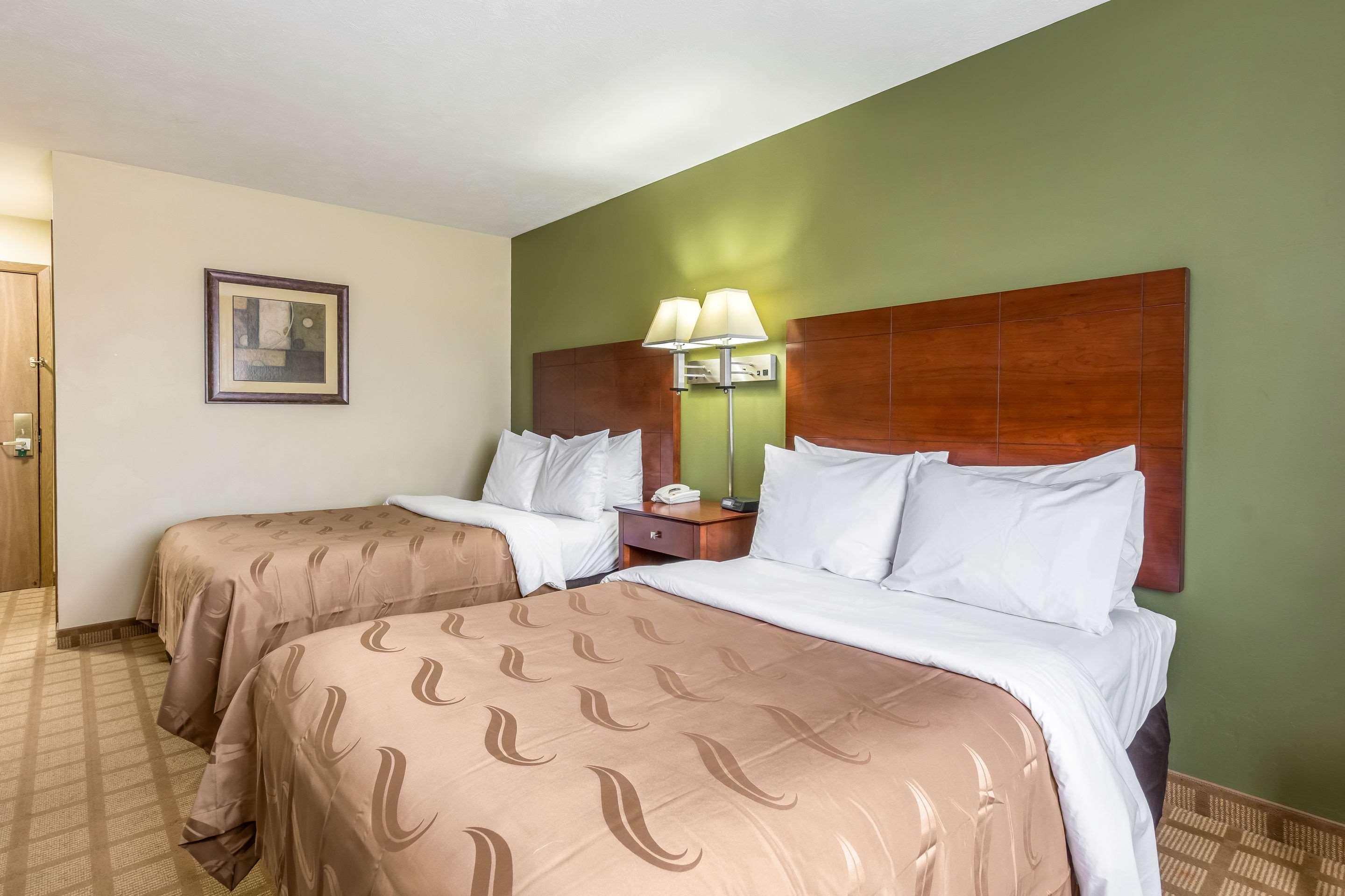 Quality Inn I-74 Batesville Exterior photo