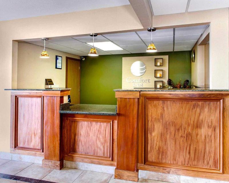Quality Inn I-74 Batesville Exterior photo