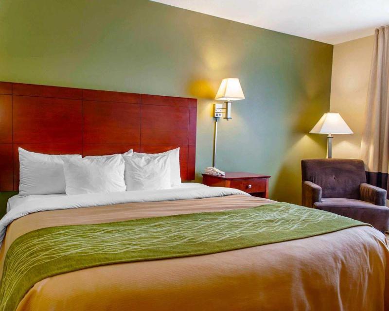 Quality Inn I-74 Batesville Exterior photo
