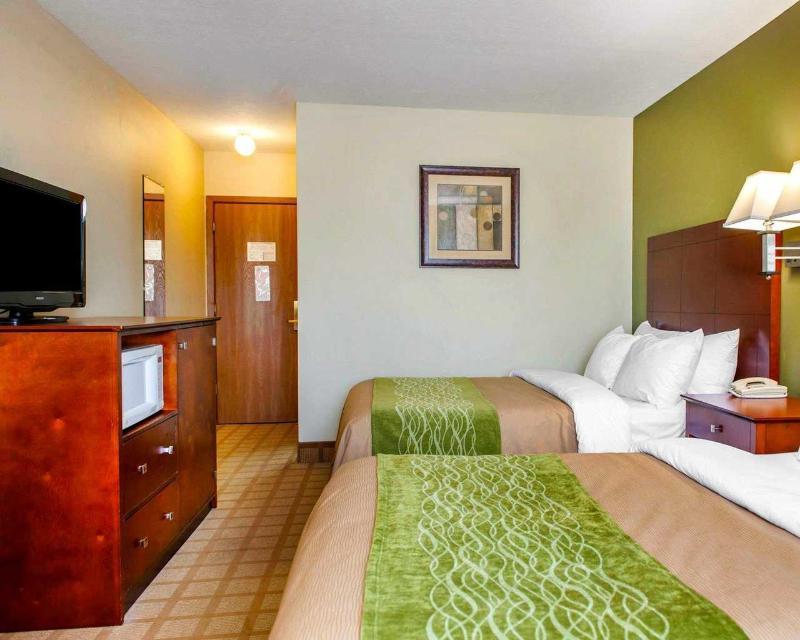 Quality Inn I-74 Batesville Exterior photo