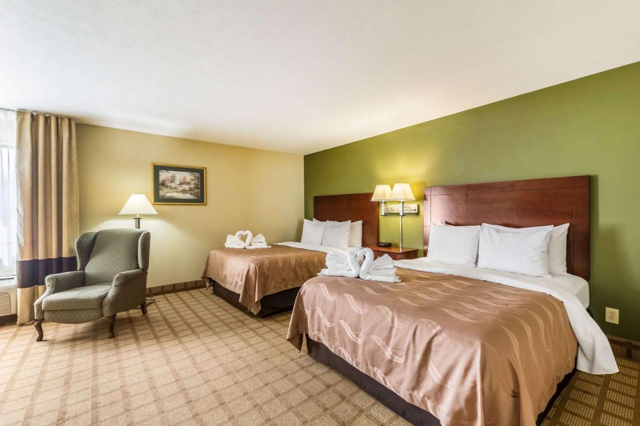 Quality Inn I-74 Batesville Exterior photo